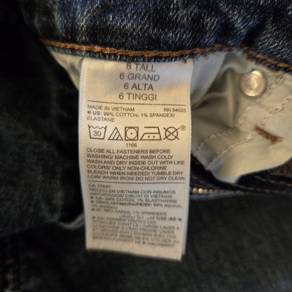 Old Navy Women's Boyfriend Jeans - Blue - Picture 8 of 8
